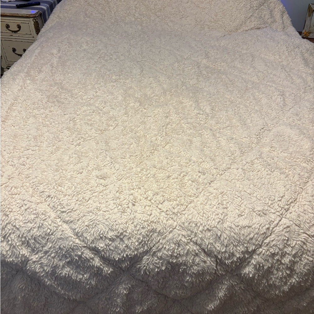 Pottery Barn Kids Denim and Sherpa Comforter/Sham - Picture 7 of 8